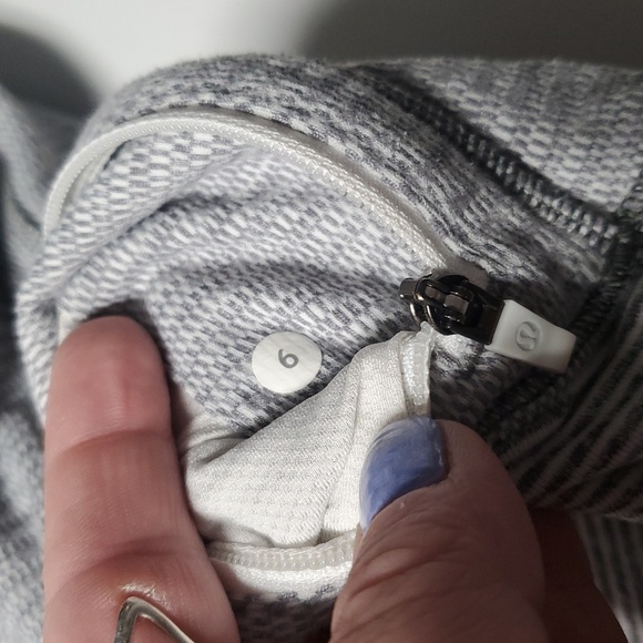 Lululemon Womens Think Fast Hoodie Size 6 Heathered Slate/Tonka Stripe Reflectiv - Picture 10 of 13